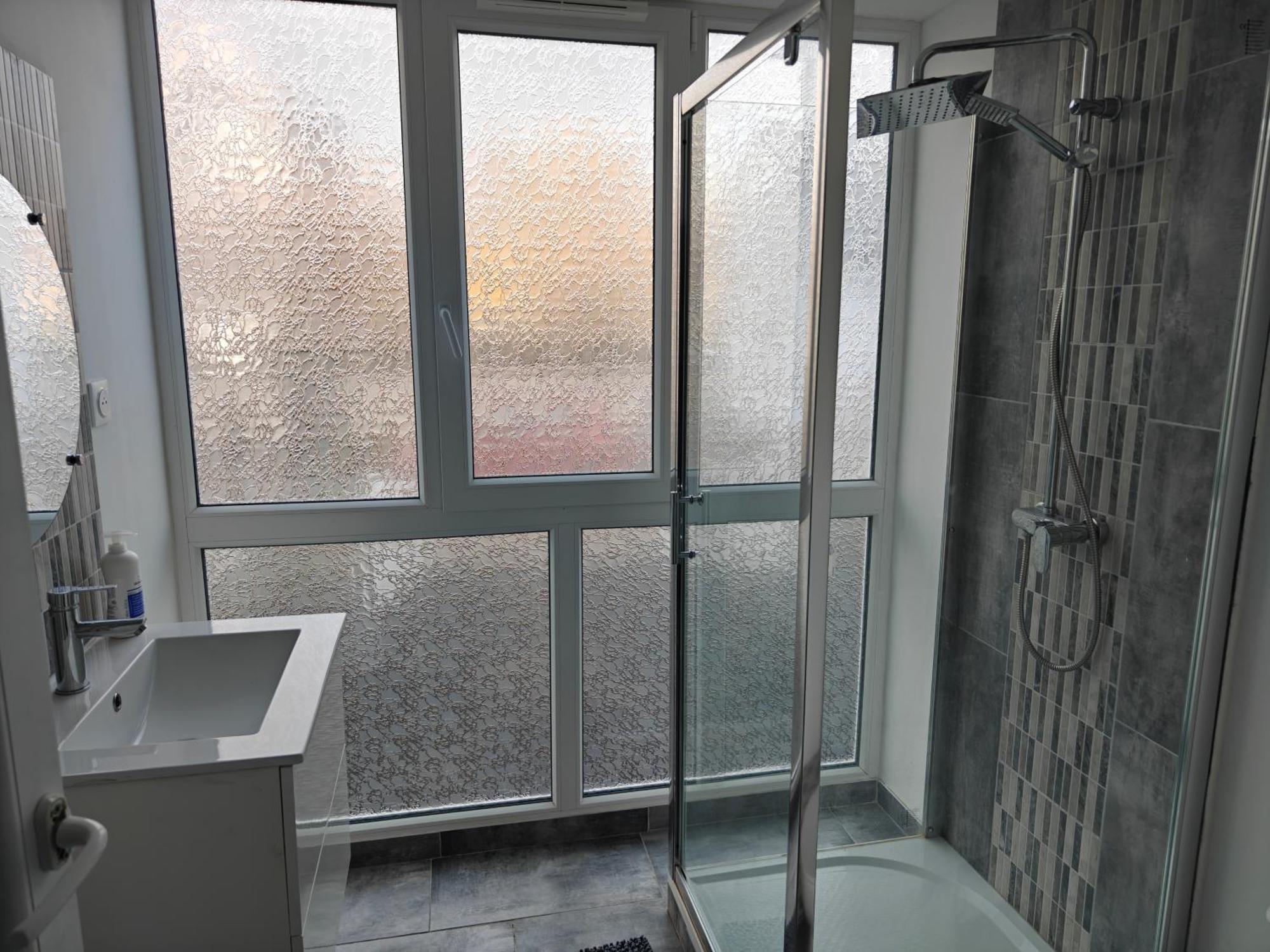 Suite 2 Lits Auberge Du Manala Hotel 24 24 Proche Basel Saint-Louis  Kültér fotó