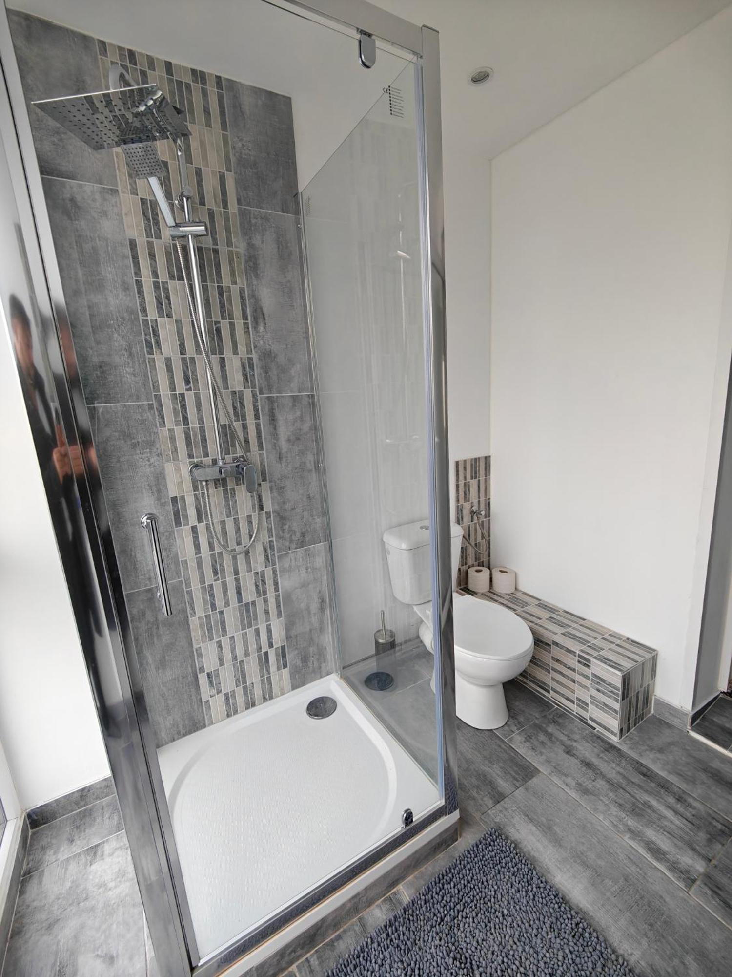 Suite 2 Lits Auberge Du Manala Hotel 24 24 Proche Basel Saint-Louis  Kültér fotó